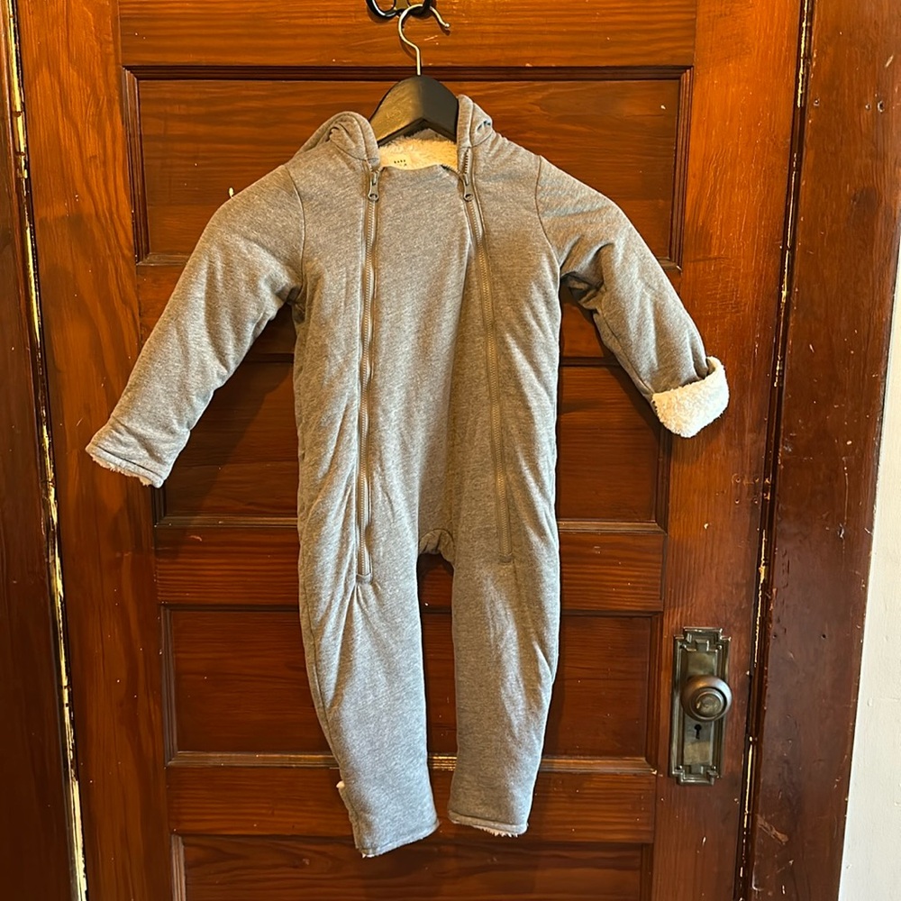Baby Gap Sherpa one-piece snow suit, size 18-24 mo, grey